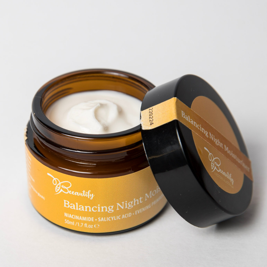 Balancing Night Honey Moisturiser Open Jar