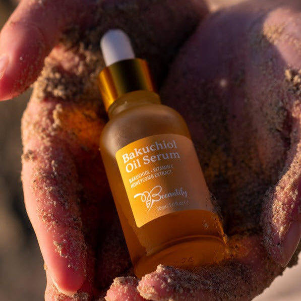 beeautify-model-holding-bakuchiol-oil-serum-1_2f19ed2d-1018-4487-8421-52e0c2e81399