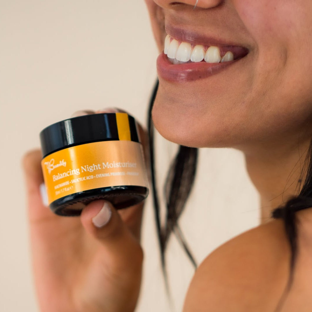 beeautify-model-holding-balancing-night-moisturiser-3