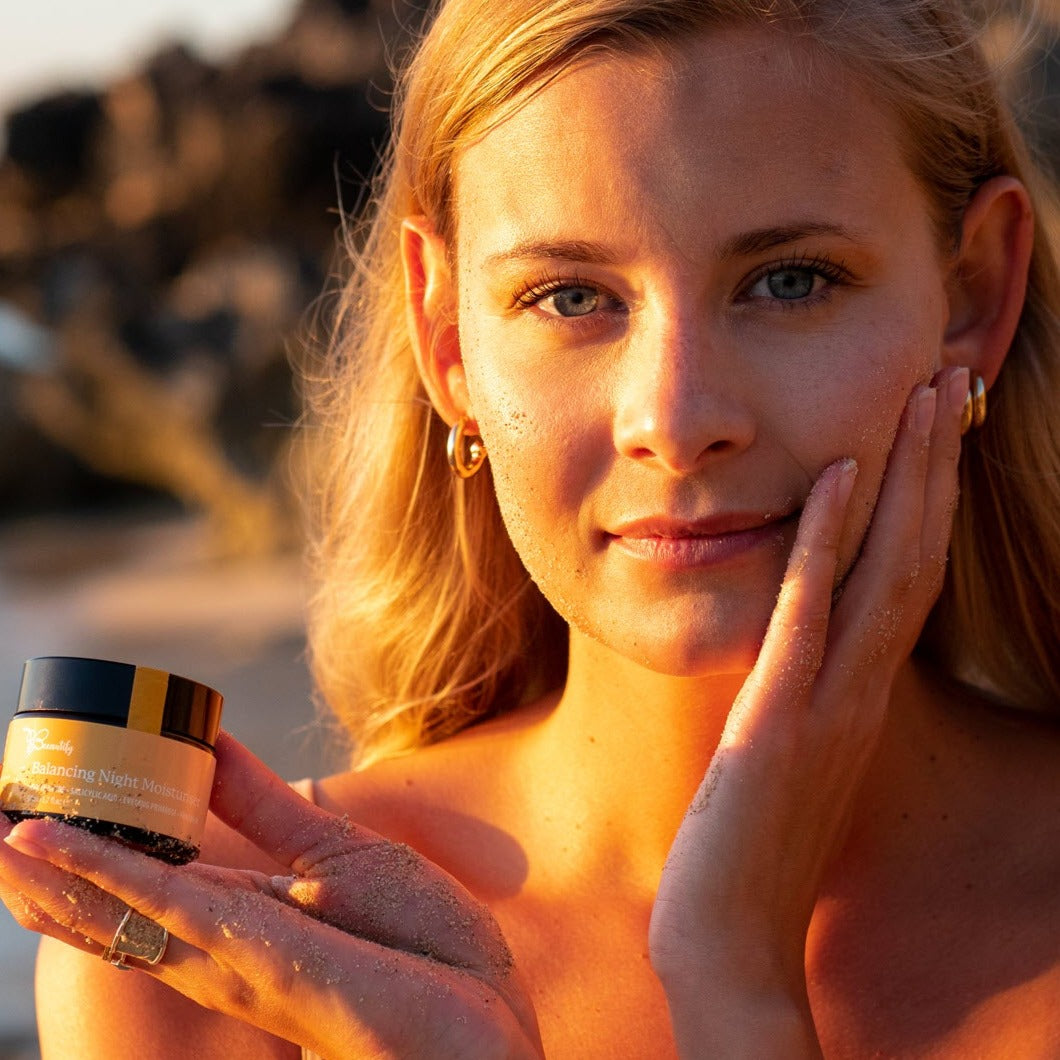 beeautify-model-holding-balancing-night-moisturiser-5